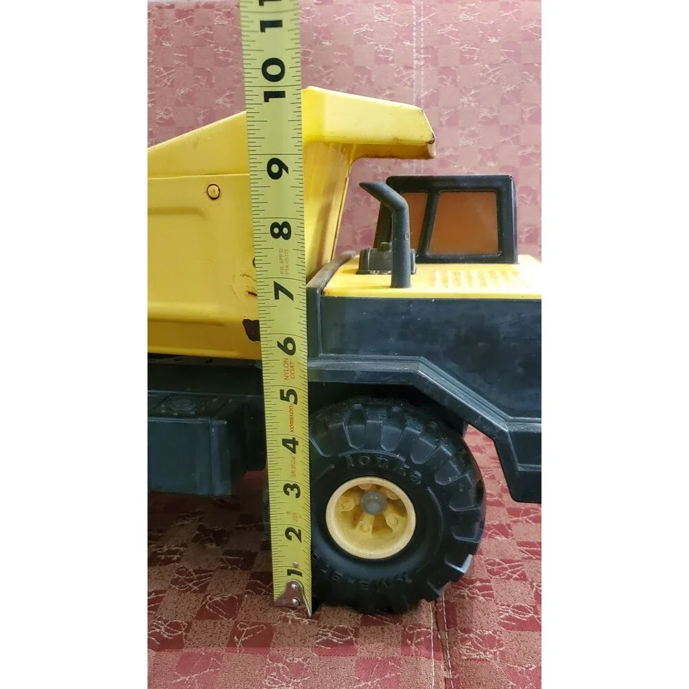 Vintage 1993 Tonka XMB-975 Construction Dump Truck Pressed Steel Yellow Black